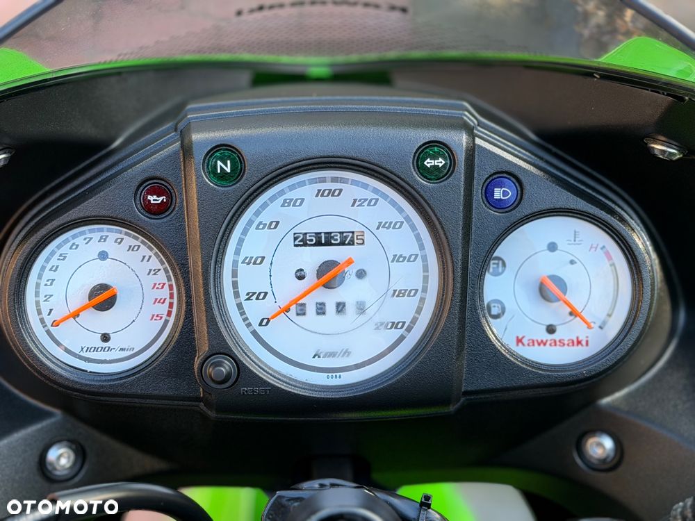 Kawasaki Ninja - 23
