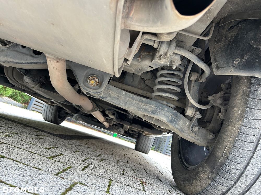 Kia Sportage 2.0 CRDI AWD Vision - 16