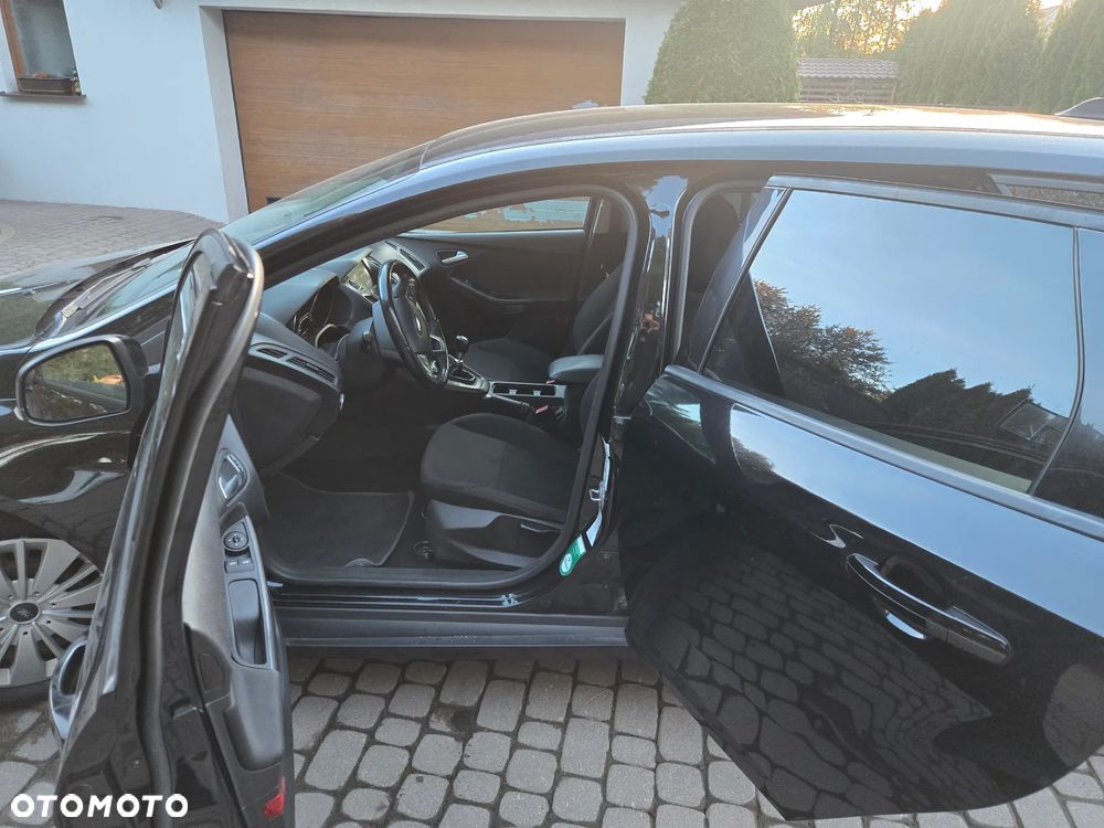 Ford Focus 1.6 TDCi DPF Start-Stopp-System SYNC Edition - 22