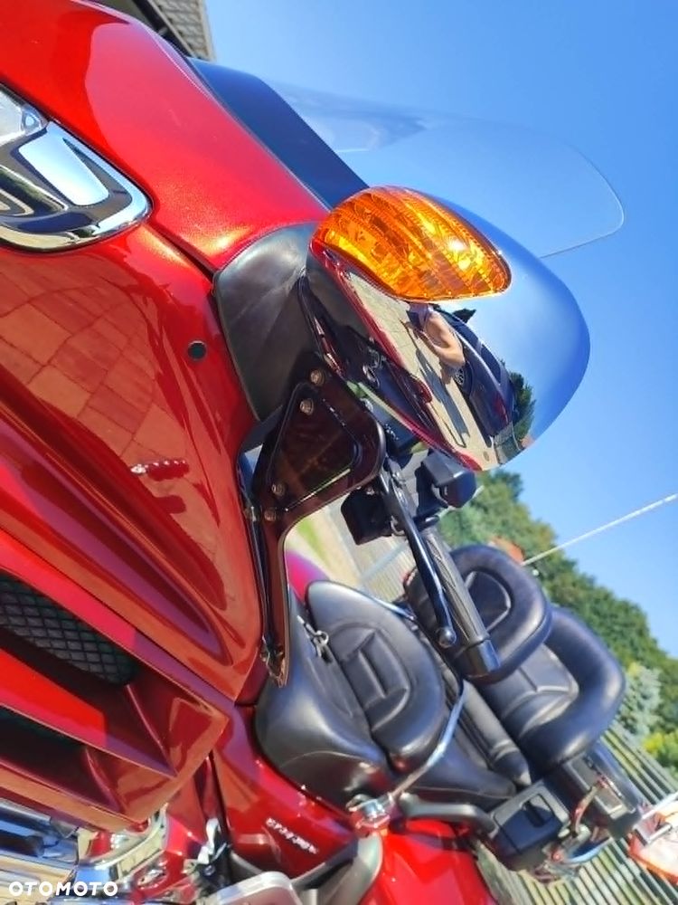 Honda GL - 24