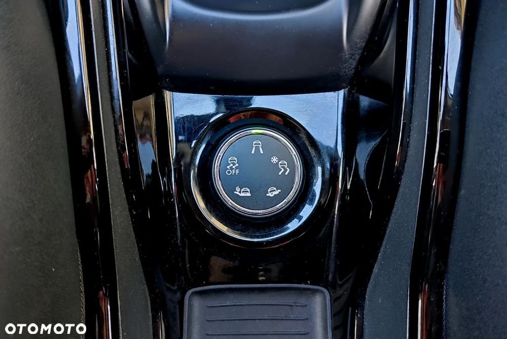 Peugeot 2008 PureTech 110 Stop&Start EAT6 Crossway - 12