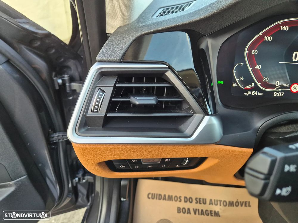 BMW 320 e Touring Line Luxury Auto - 27