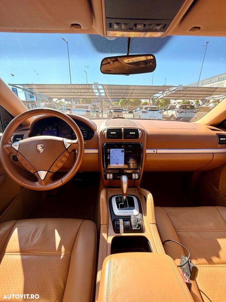 Porsche Cayenne - 9