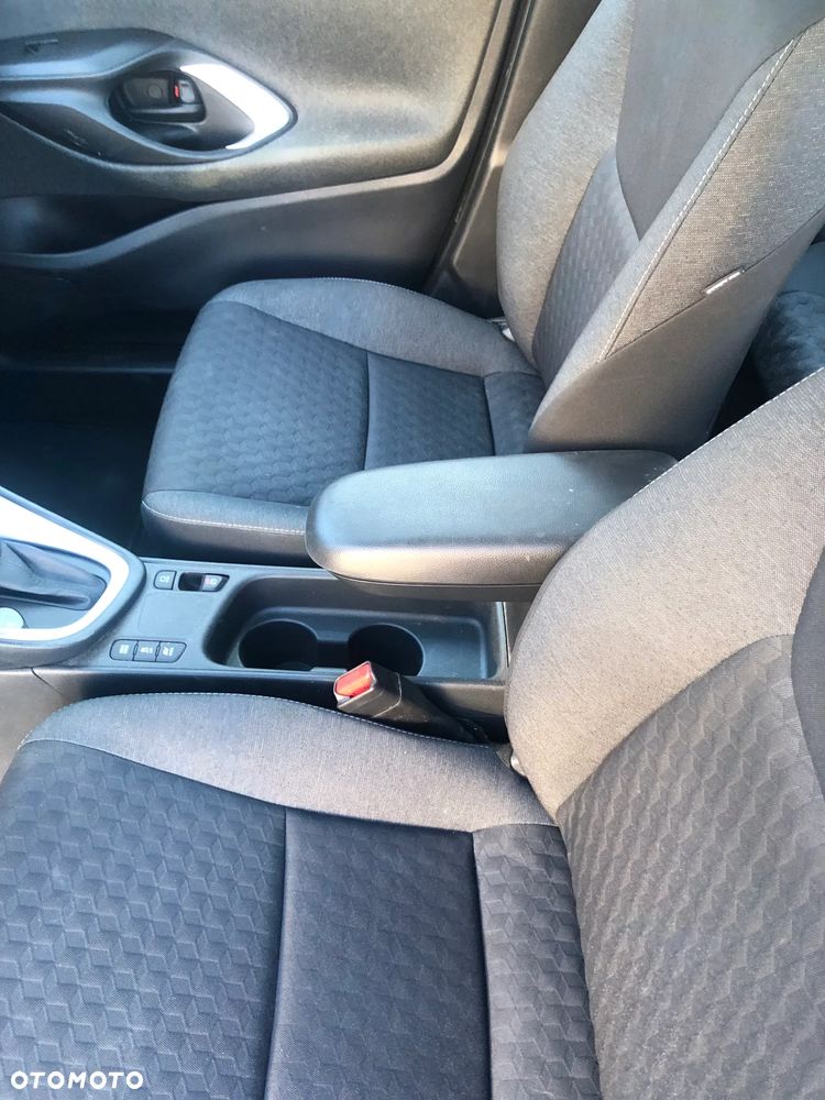 Toyota Yaris - 16