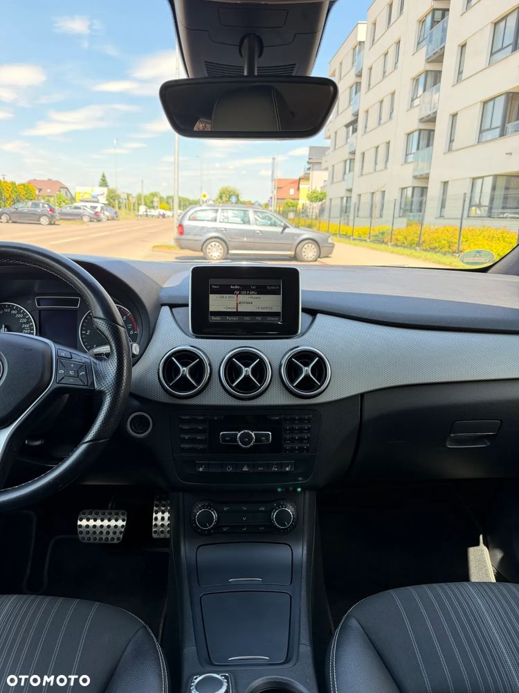 Mercedes-Benz Klasa B 180 (CDI) d 7G-DCT AMG Line - 14