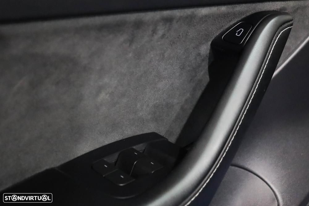 Tesla Model 3 Long Range AWD Dual Motor - 28