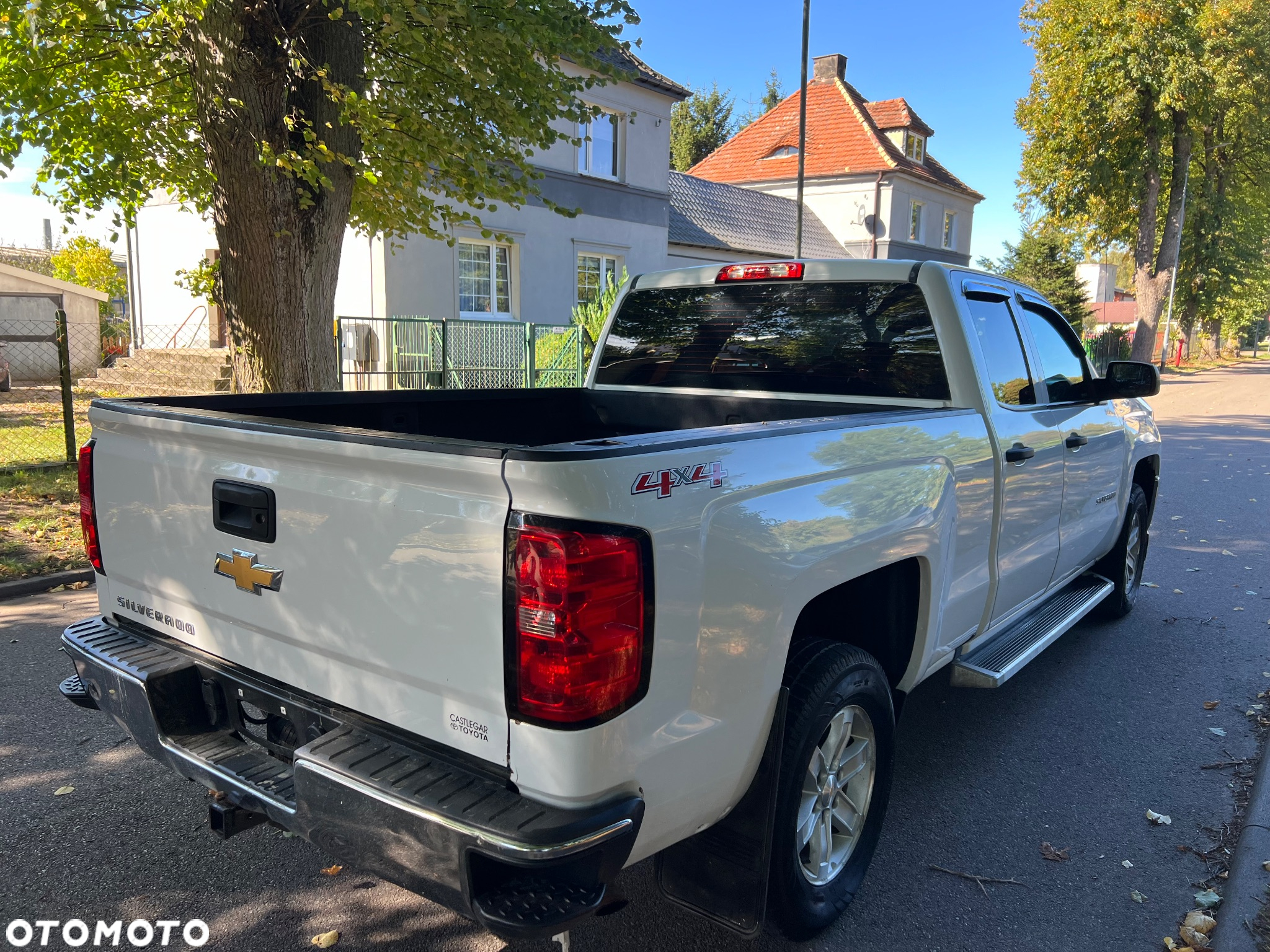 Chevrolet Silverado - 3