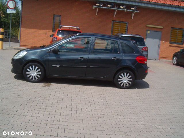 Renault Clio - 7