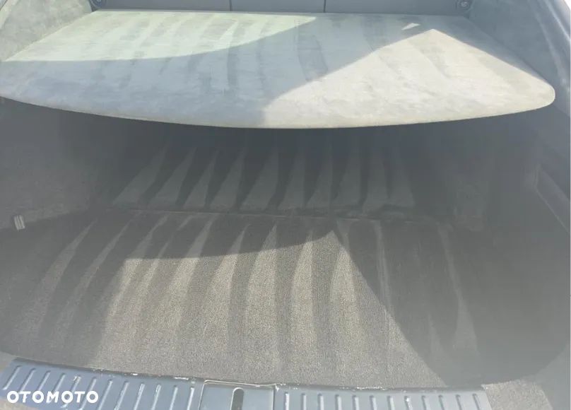 Tesla Model S AWD - 12