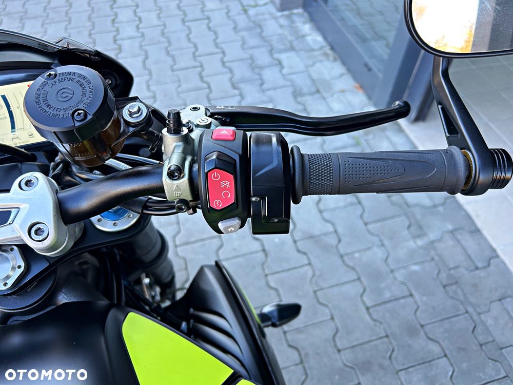 Triumph Speed Triple - 17