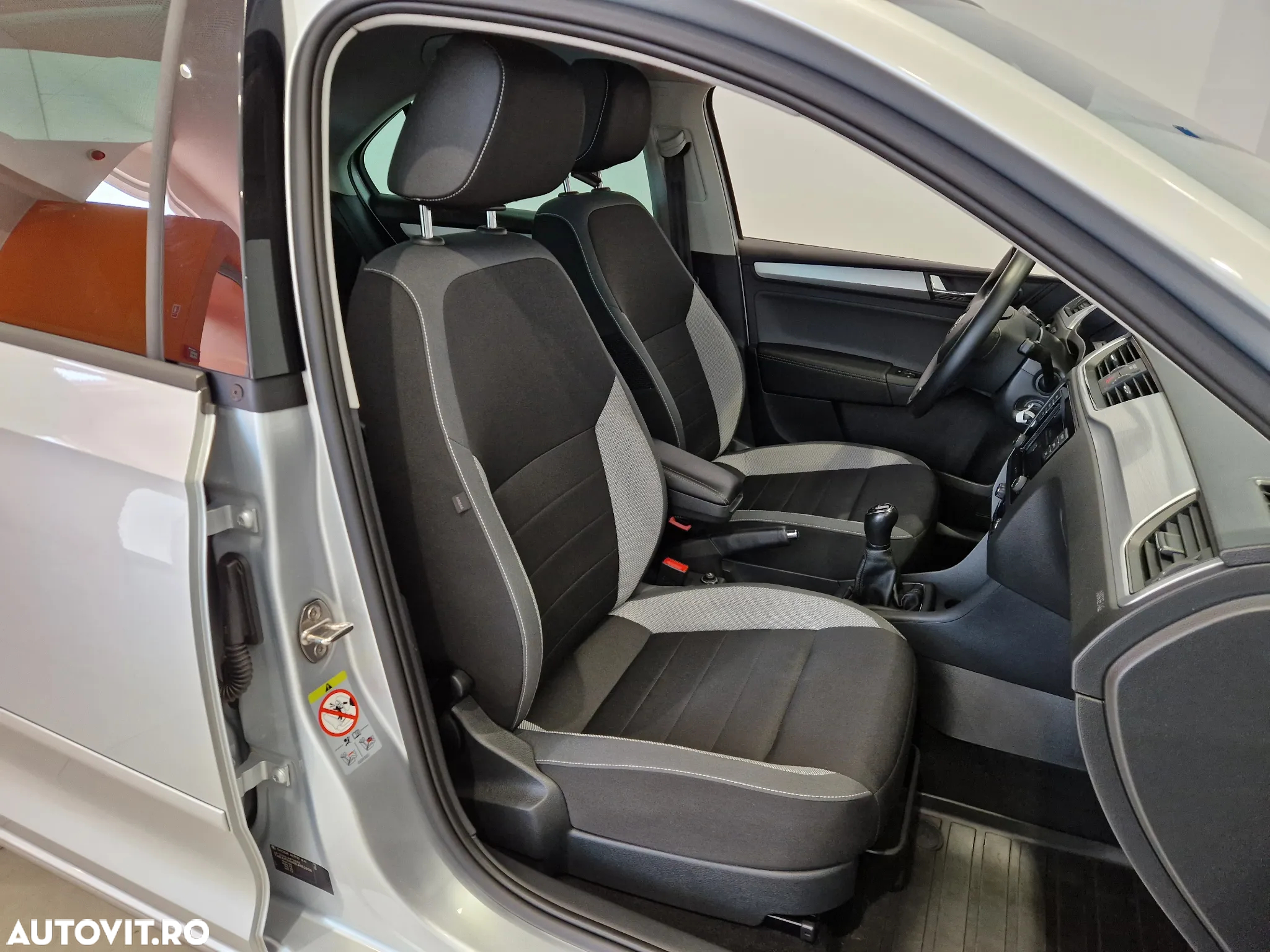 Skoda RAPID 1.0 TSI Ambition - 13