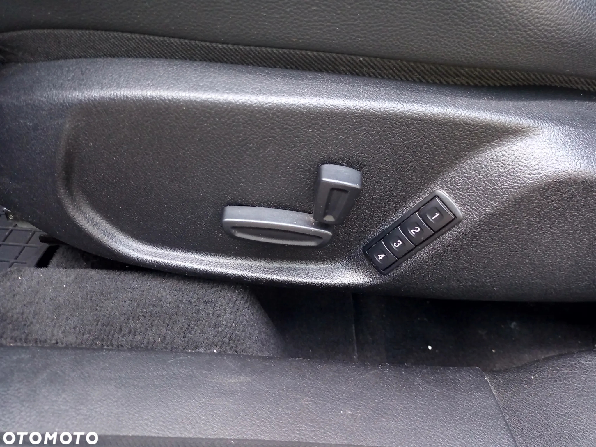 Ford Mondeo 1.6 TDCi Platinium X Plus (Titanium) - 24