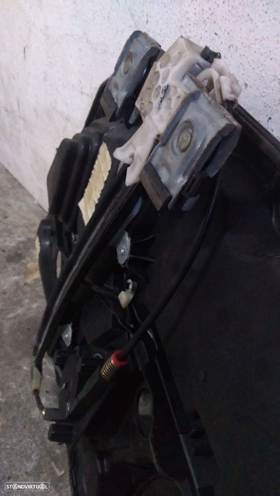 Elevador Frente Dto Ford Fiesta V (Jh_, Jd_) - 3