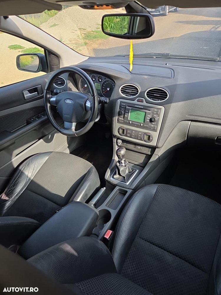 Ford Focus 2.0 TDCi Ghia - 6