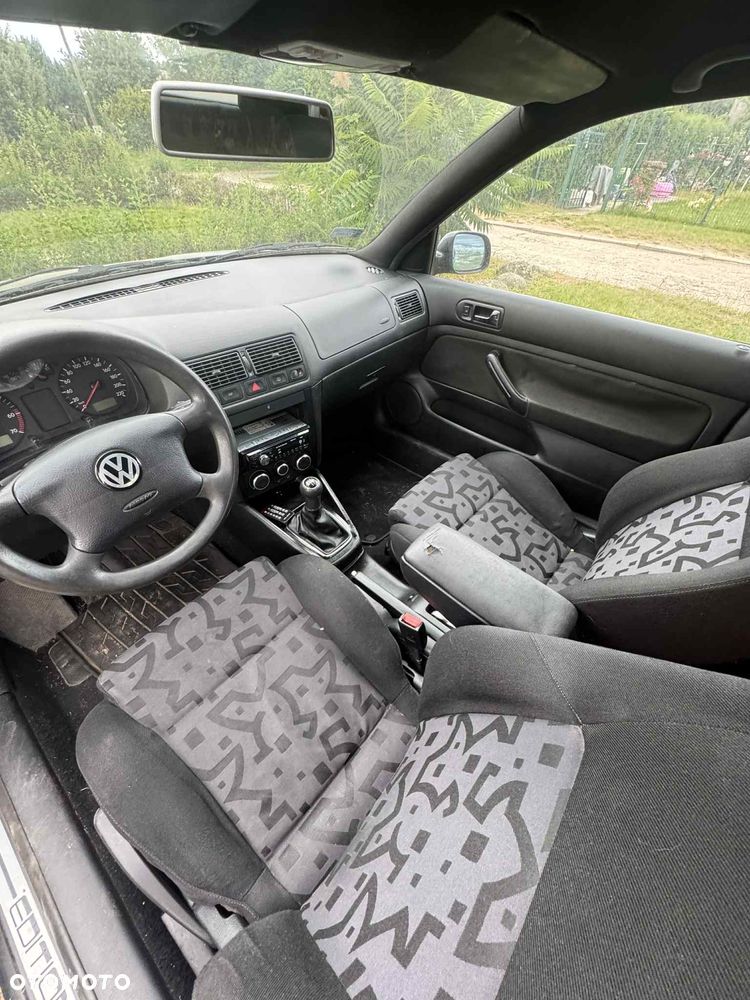 Volkswagen Golf - 9