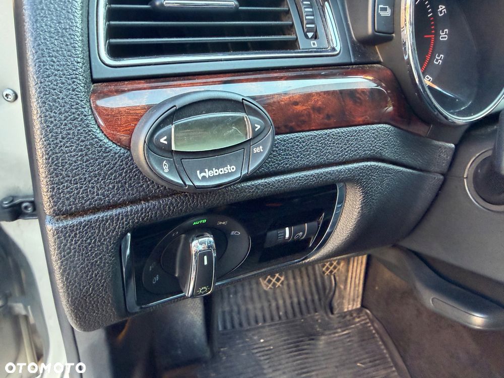 Skoda Superb 2.0 TDI 4x4 Exclusive - 33