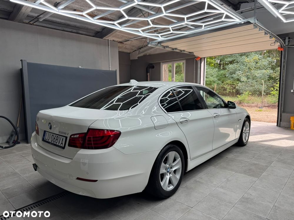 BMW Seria 5 528i xDrive Modern Line - 3