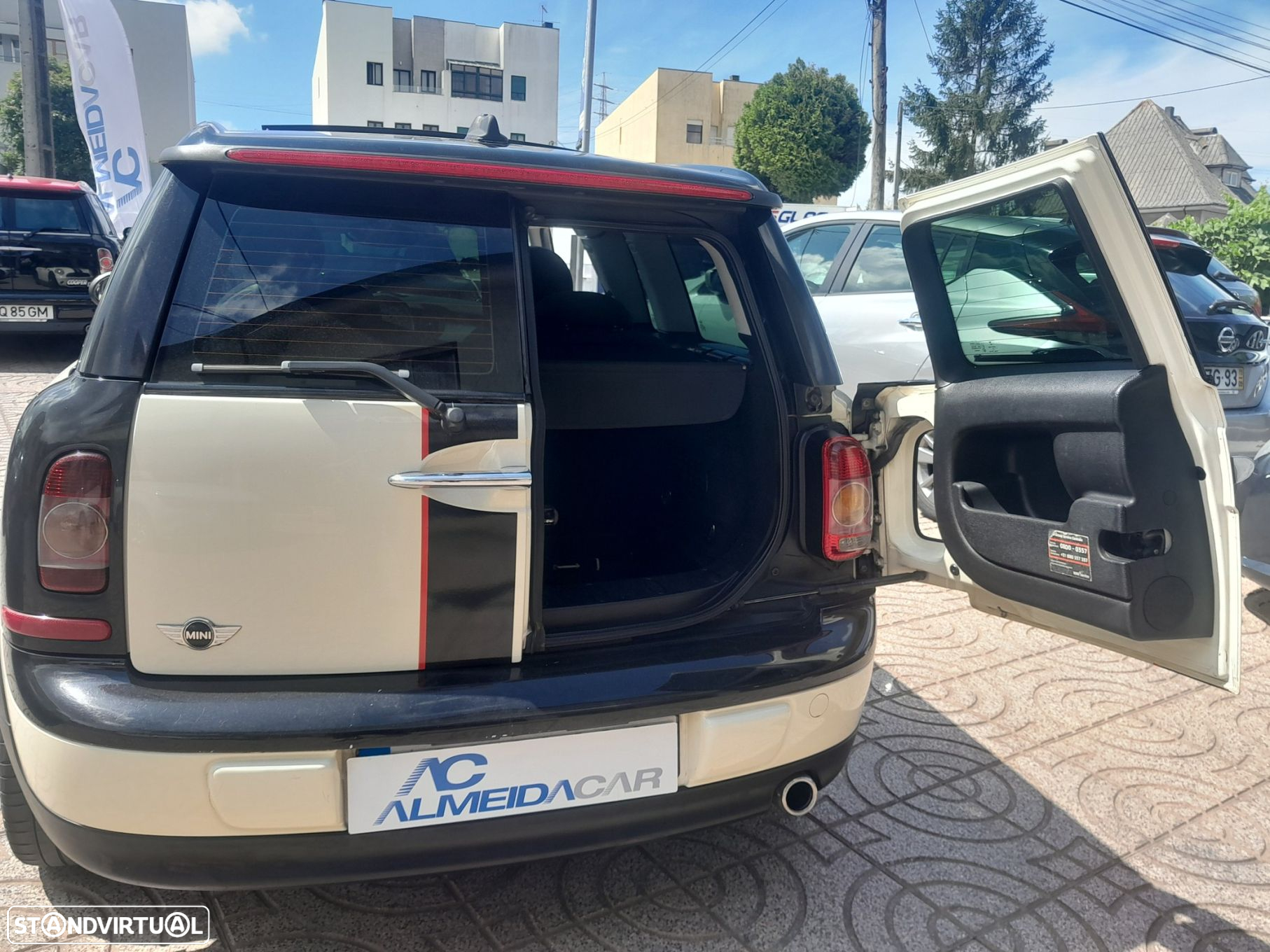 MINI Clubman Cooper D - 12