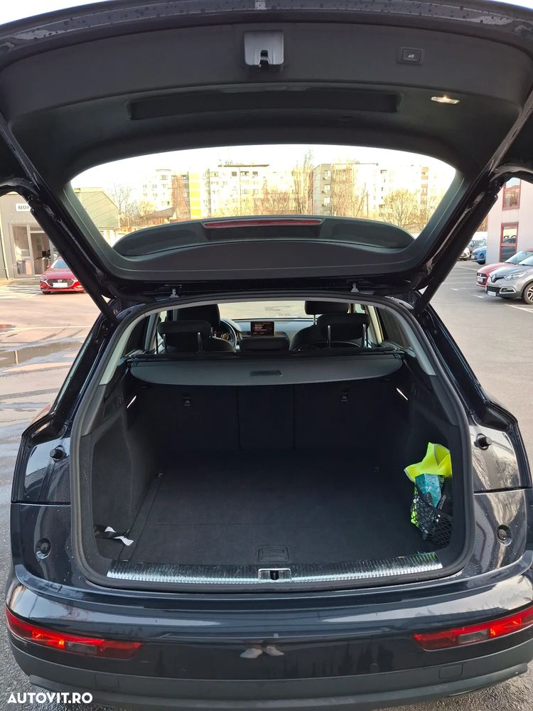 Audi Q5 2.0 TDI Quattro S tronic Design - 6