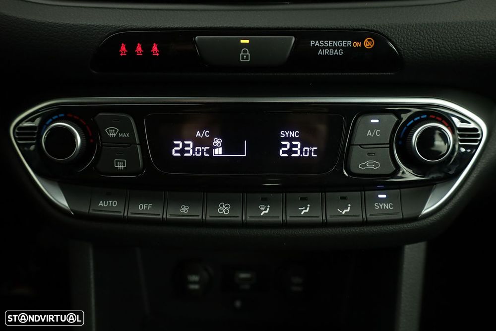 Hyundai i30 1.0 T-GDI Style Plus DCT - 12