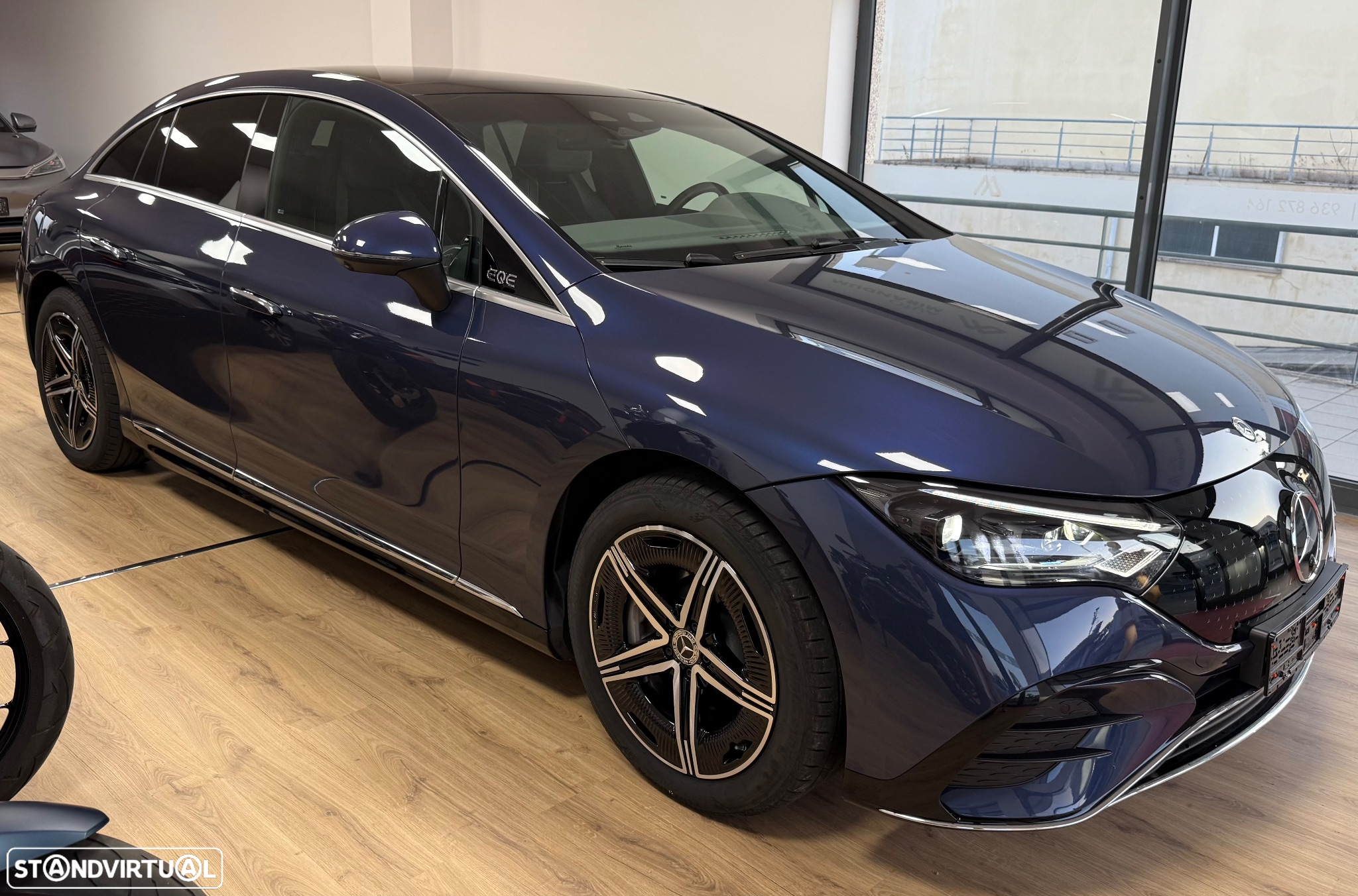 Mercedes-Benz EQE - 11