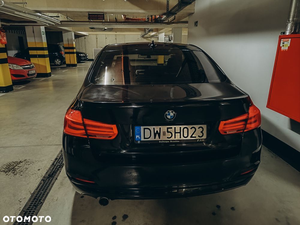 BMW Seria 3 318i - 7