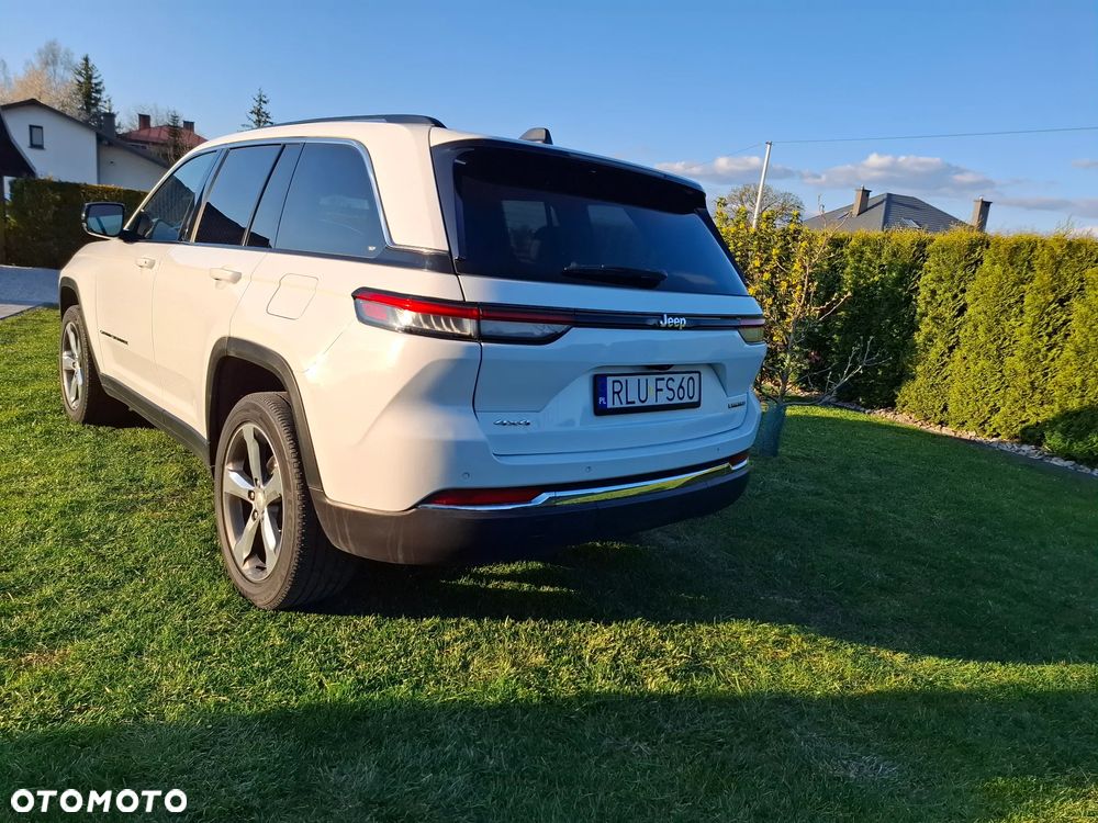 Jeep Grand Cherokee - 8