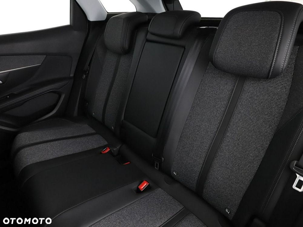 Peugeot 3008 1.2 PureTech Allure - 18