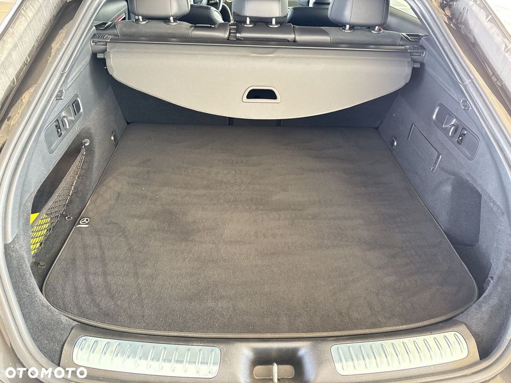 Mercedes-Benz GLC - 26