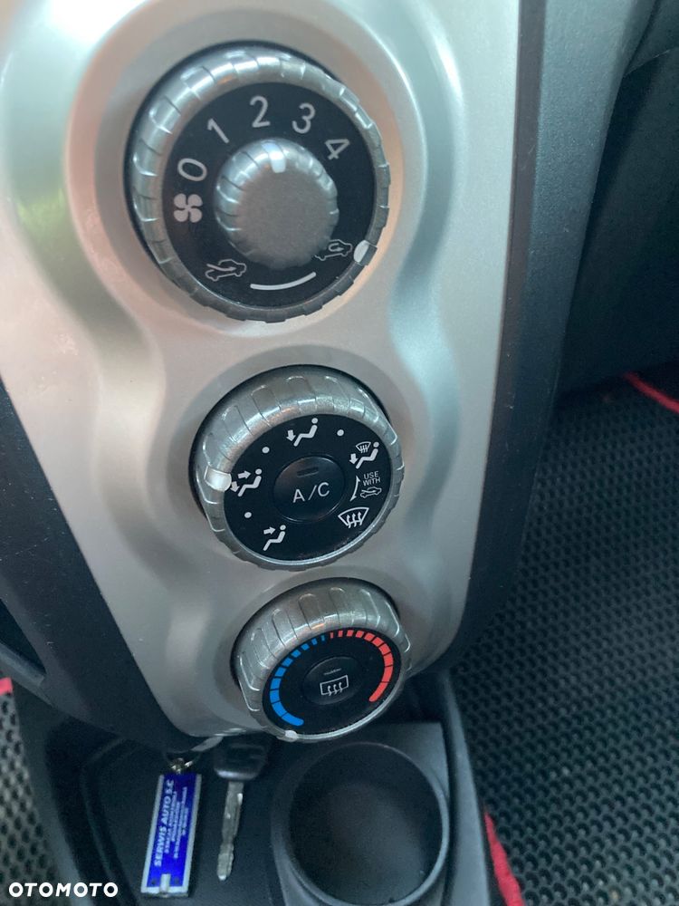 Toyota Yaris 1.3 Luna A/C - 13