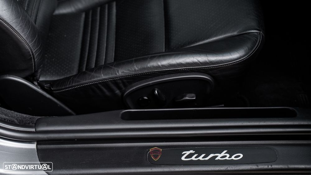 Porsche 911 (996) ver-carrera-coup--turbo - 40