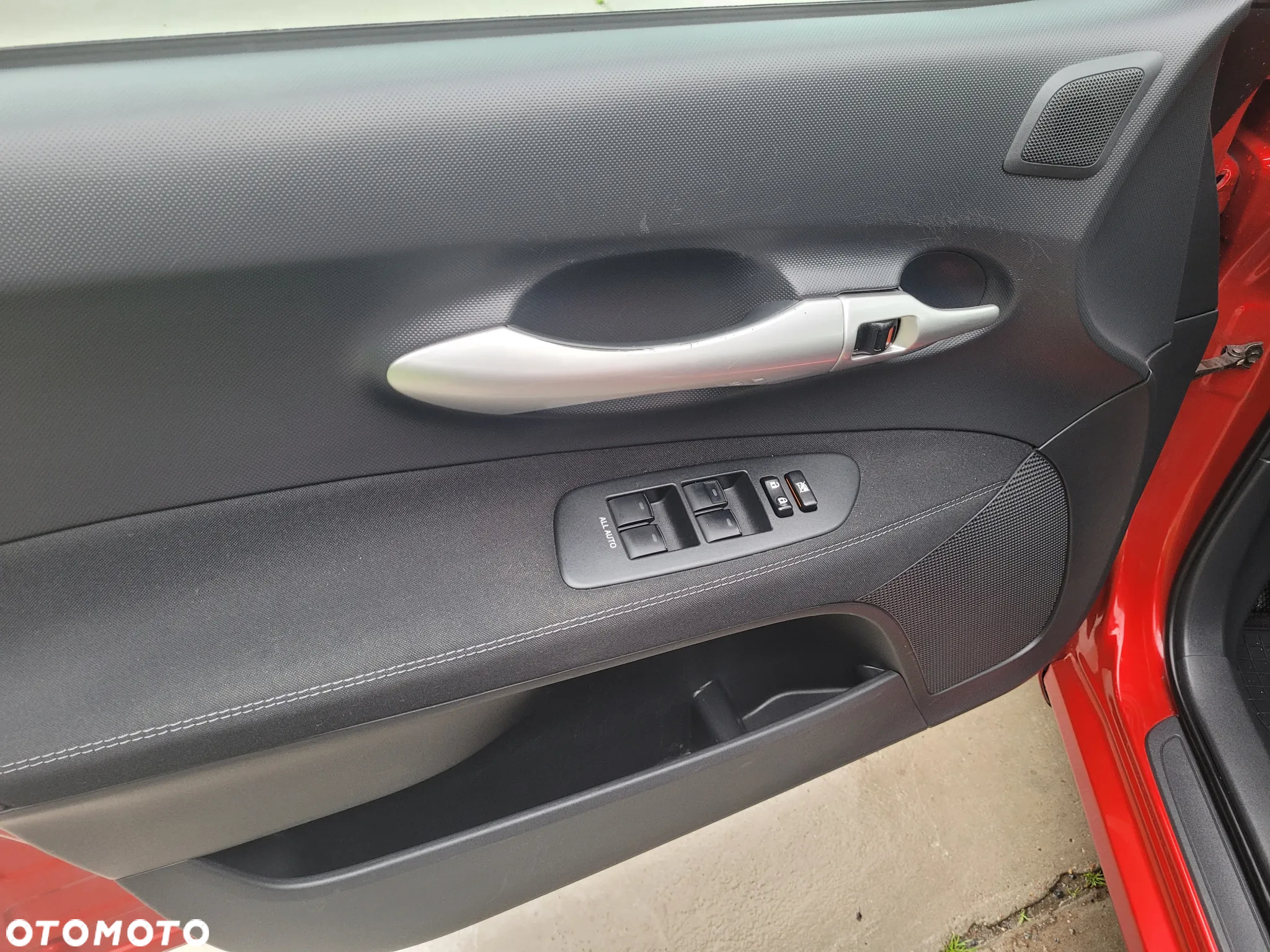 Toyota Auris 1.6 Premium + - 10