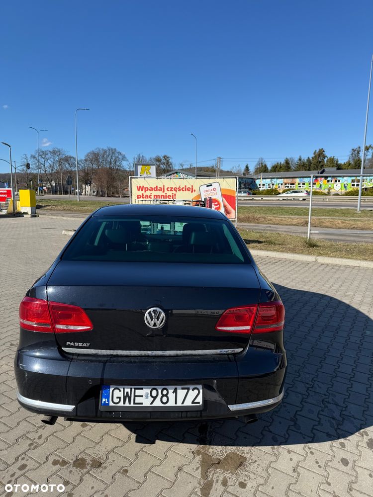 Volkswagen Passat 2.0 TDI Highline DSG - 4