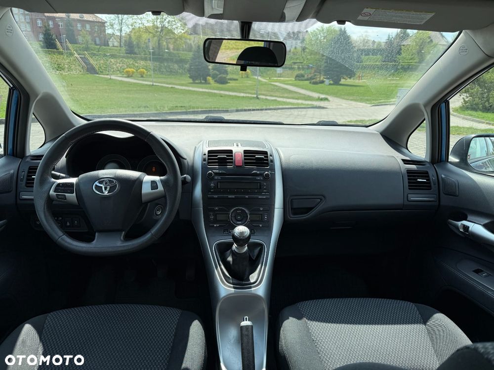 Toyota Auris - 7