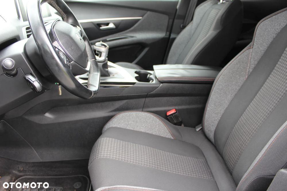 Peugeot 3008 1.5 BlueHDi Allure S&S - 12