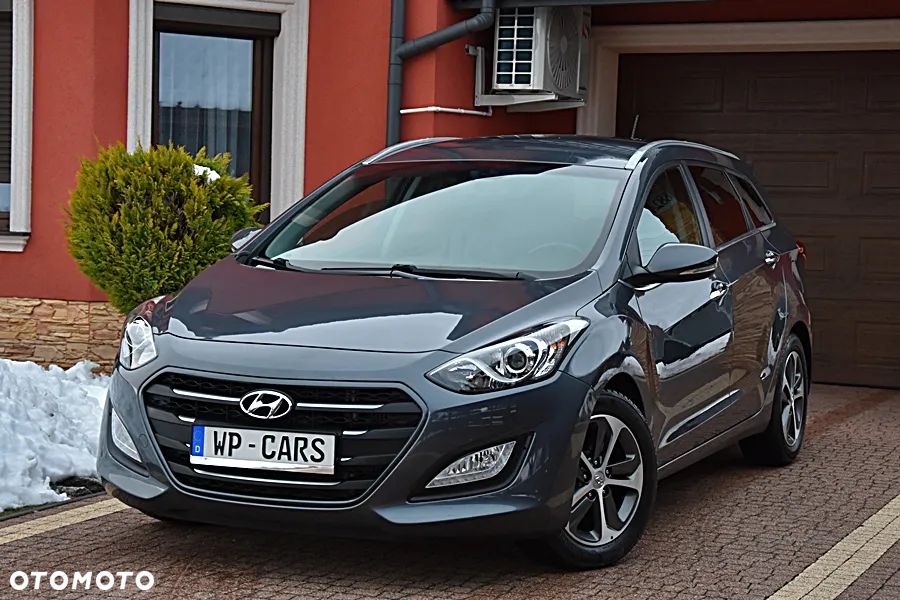Hyundai i30 1.6 CRDi Premium - 1
