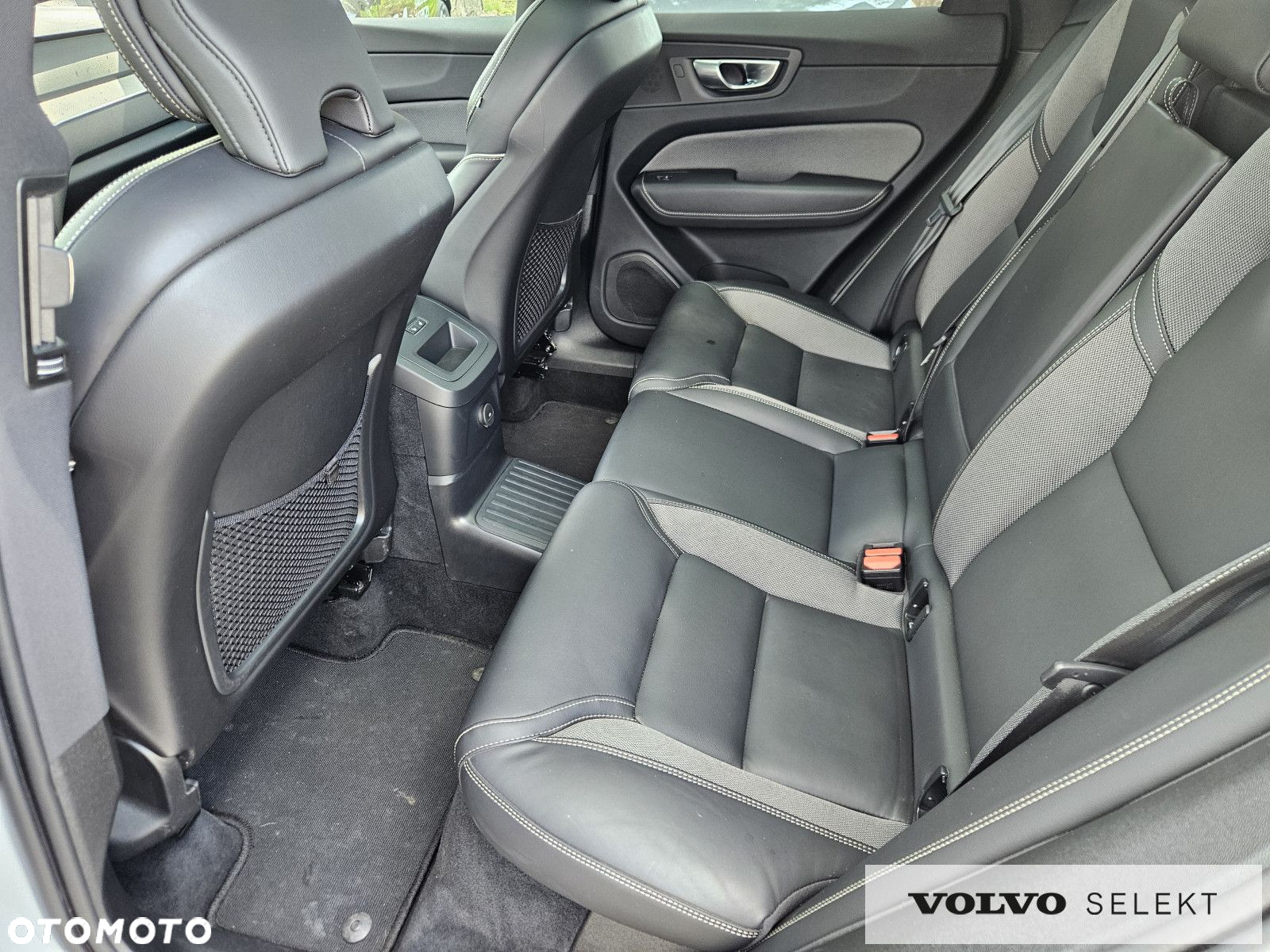 Volvo XC 60 - 30