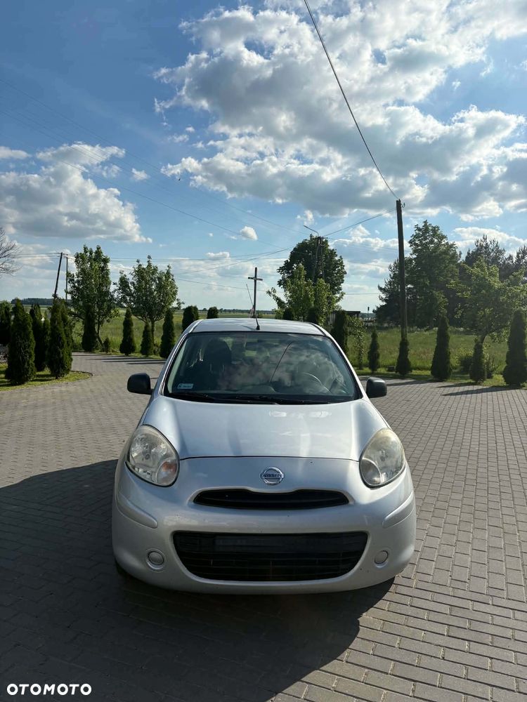 Nissan Micra - 1