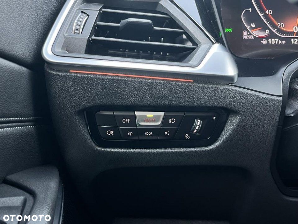 BMW Seria 3 - 17