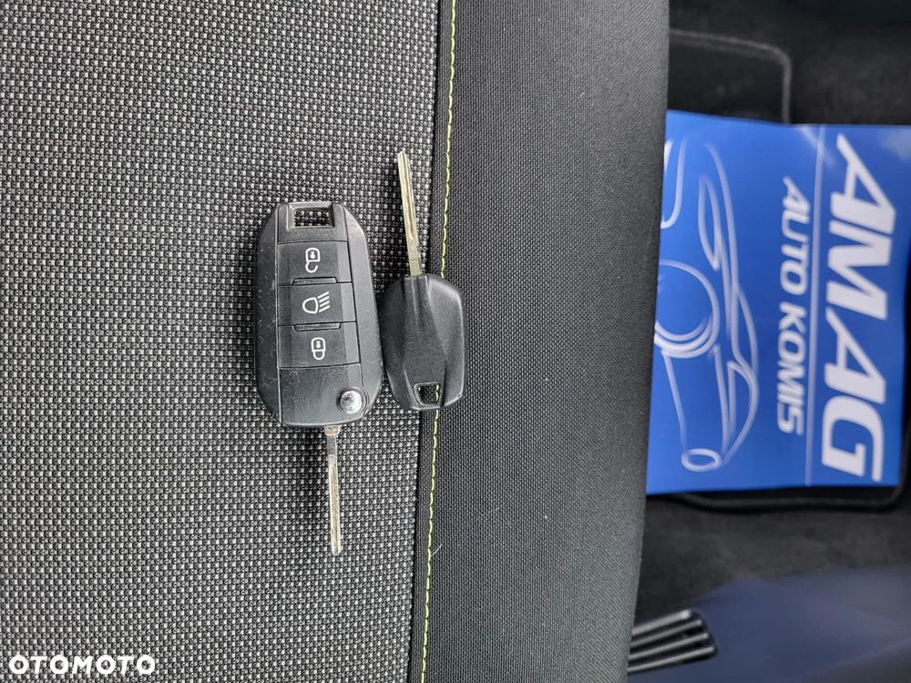 Citroën C3 1.2 PureTech Feel - 25