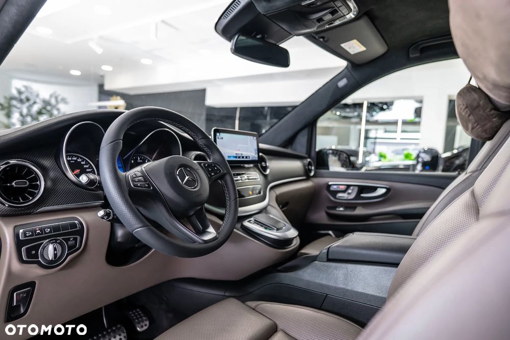Mercedes-Benz Klasa V 300 d 4-Matic Exclusive 9G-Tronic (d³ugi) - 25