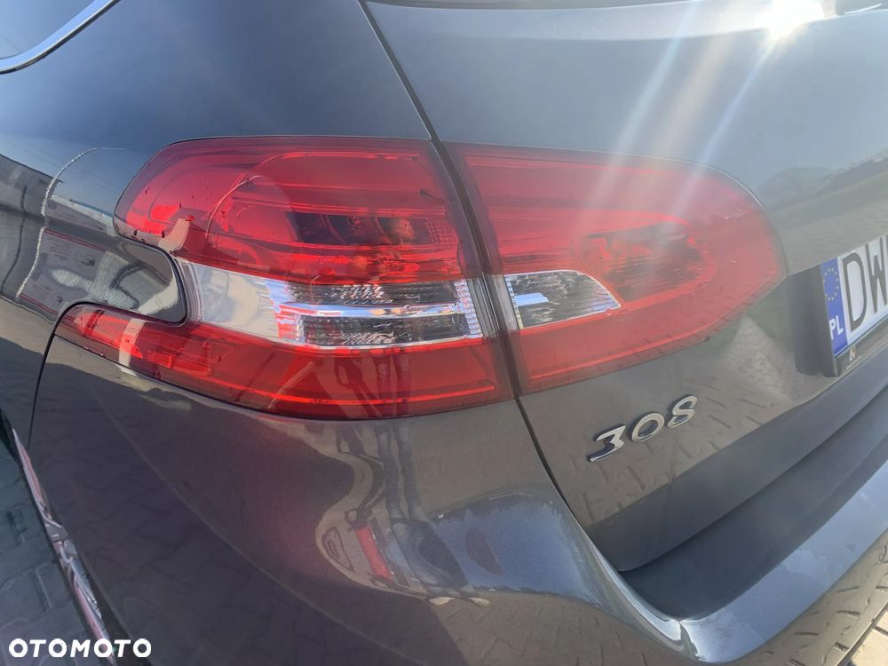 Peugeot 308 BlueHDi 130 EAT8 Stop & Start Allure Business-Paket - 14