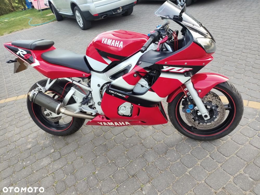 Yamaha R6 - 1