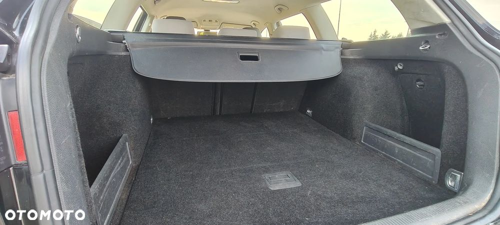 Volkswagen Passat 2.0 TDI Comfortline - 5