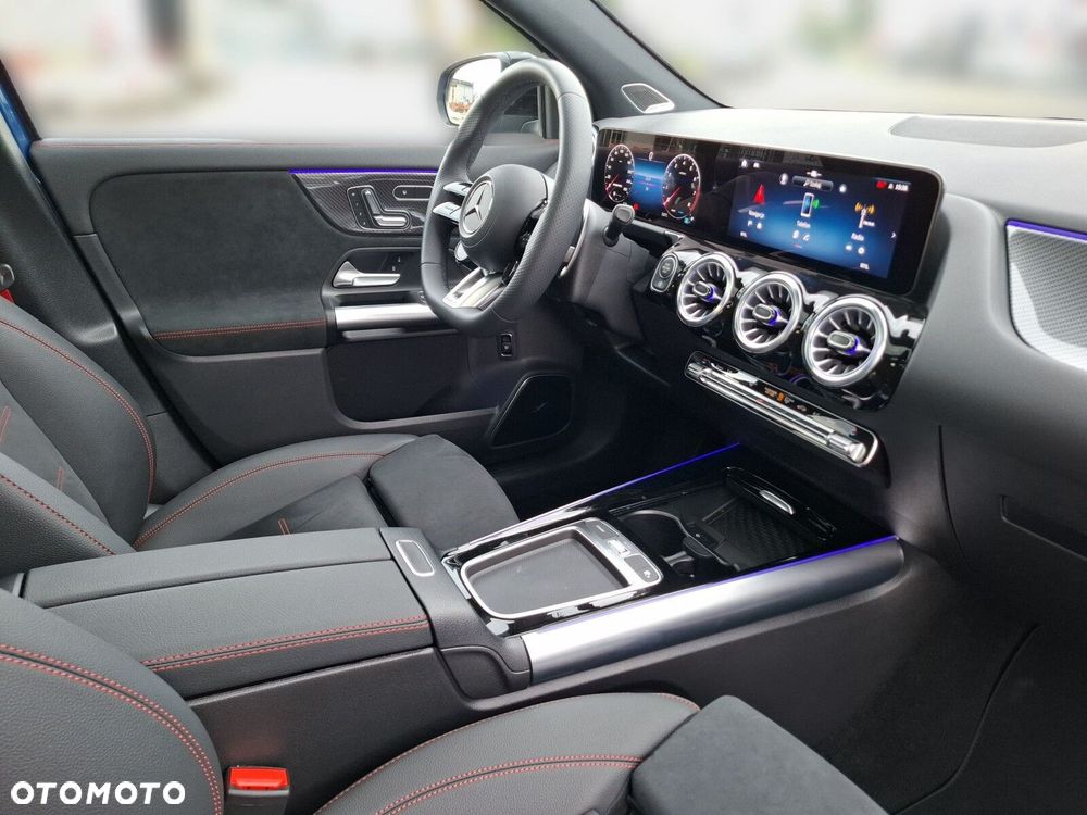 Mercedes-Benz GLA AMG 35 4-Matic - 12