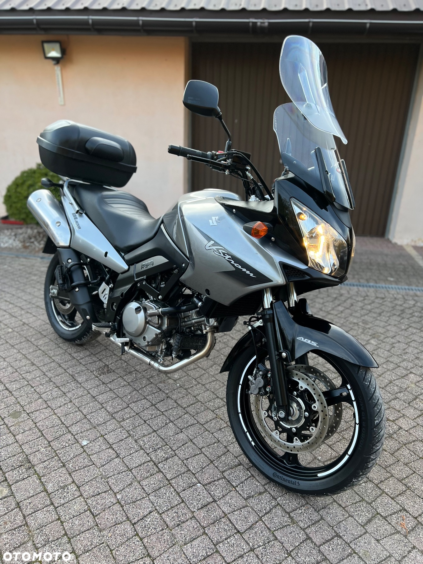 Suzuki DL - 18