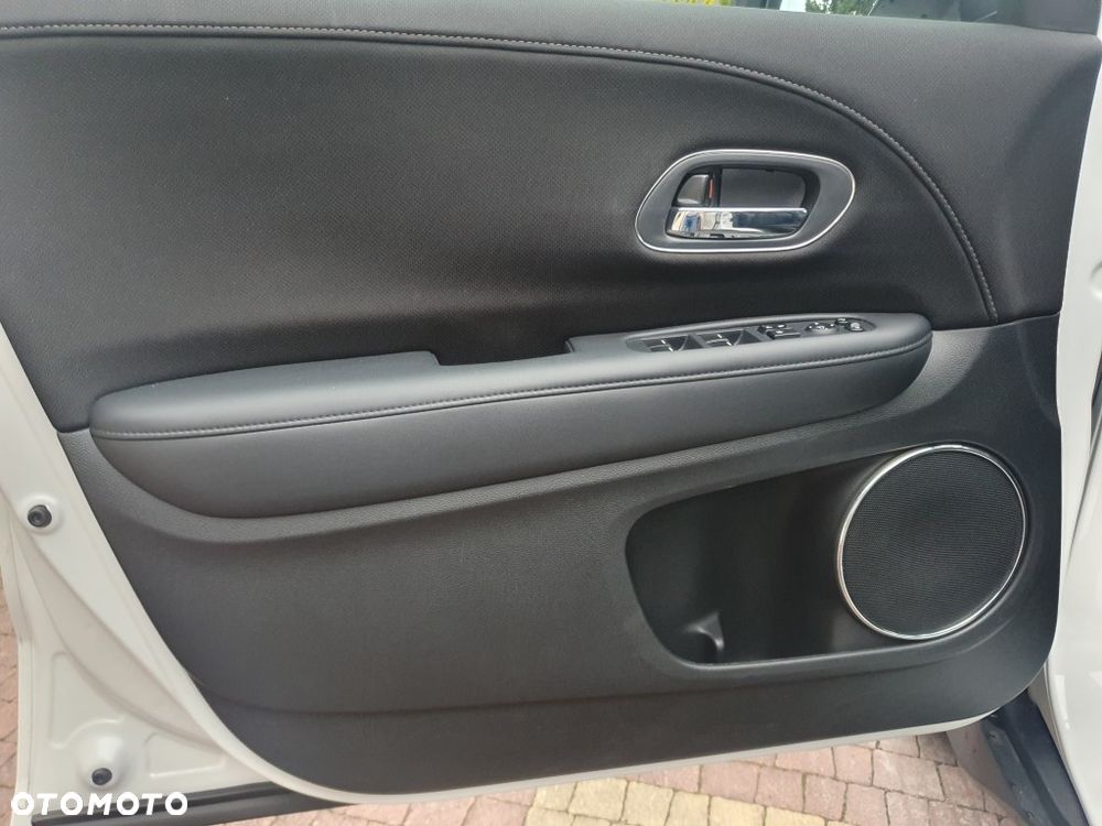 Honda HR-V 1.5 Executive (ADAS) CVT - 6