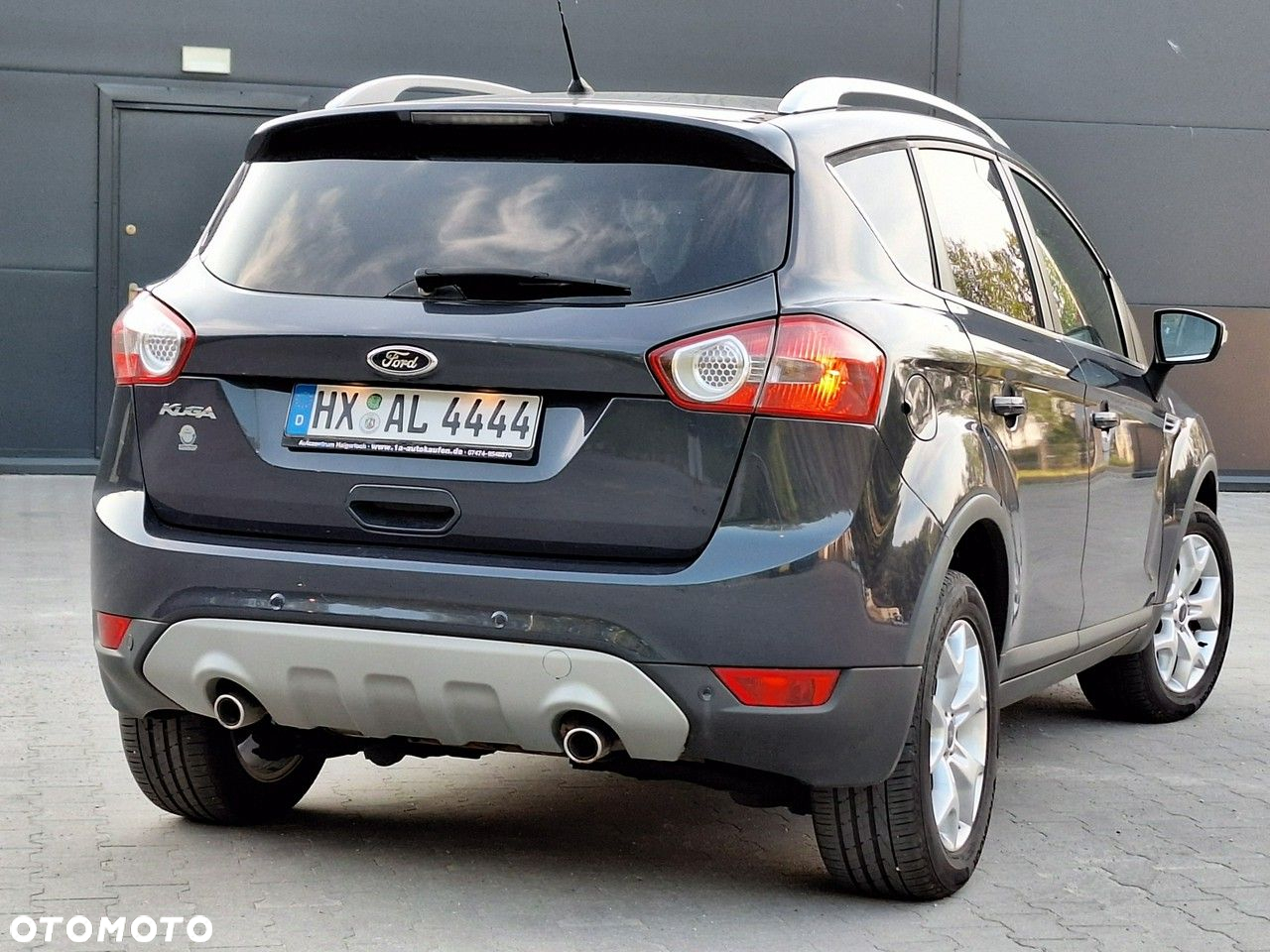 Ford Kuga - 4
