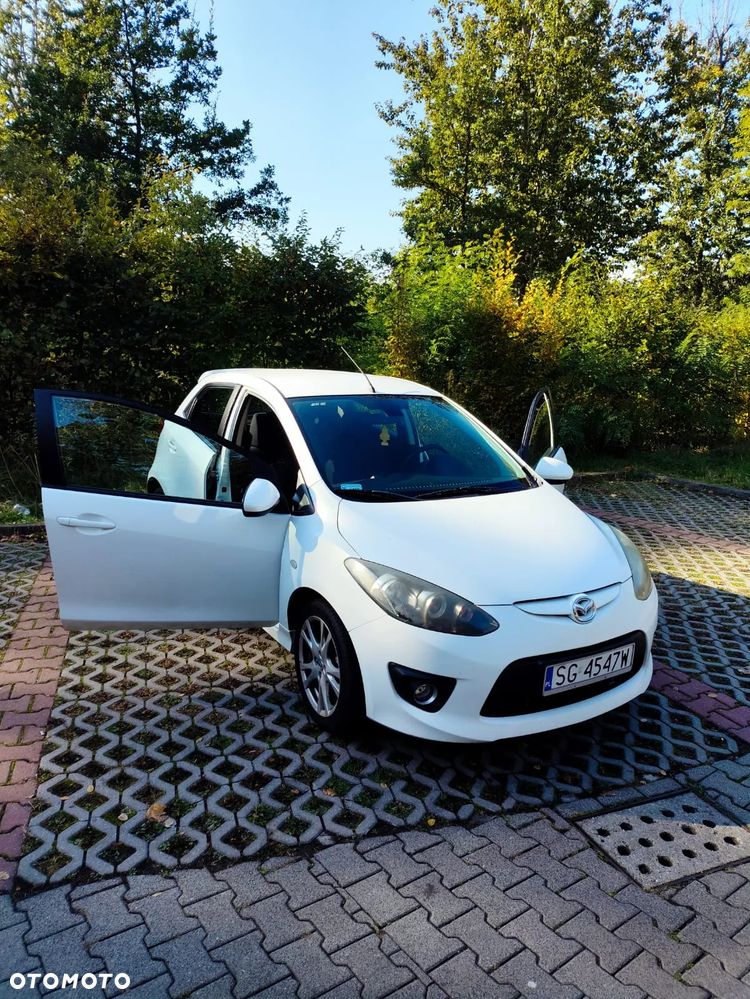 Mazda 2 - 5