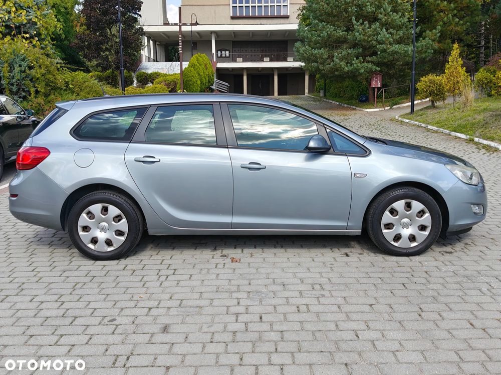 Opel Astra 1.4 Turbo Design Edition - 11
